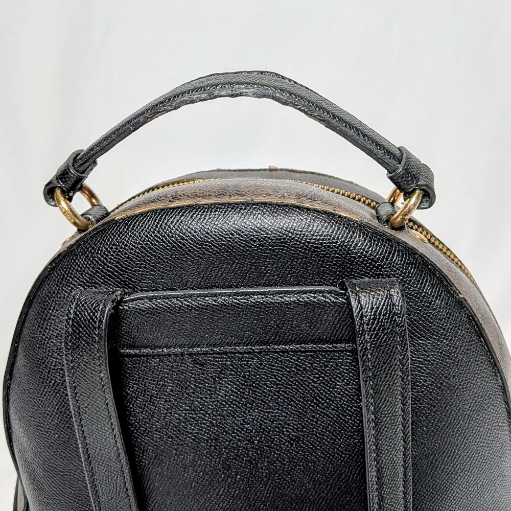 ✨ Coach Medium Backpack – Leather & Signature Canvas ✨ - Picture 5 of 10